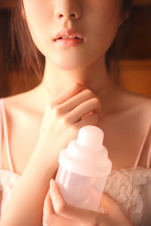 “三叉湖滚球赛：选手精准操控，赛场悬念不断”