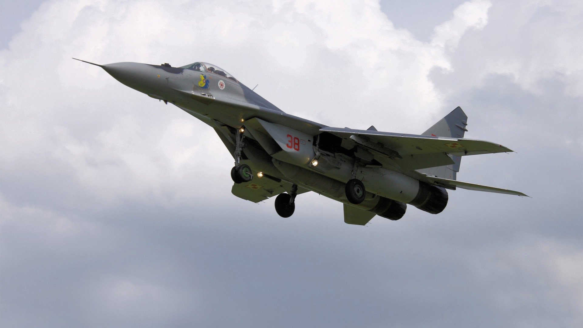 爱游戏app下载-英超终场哨响：逆天神级射门谱写奇迹，英超裁判口哨