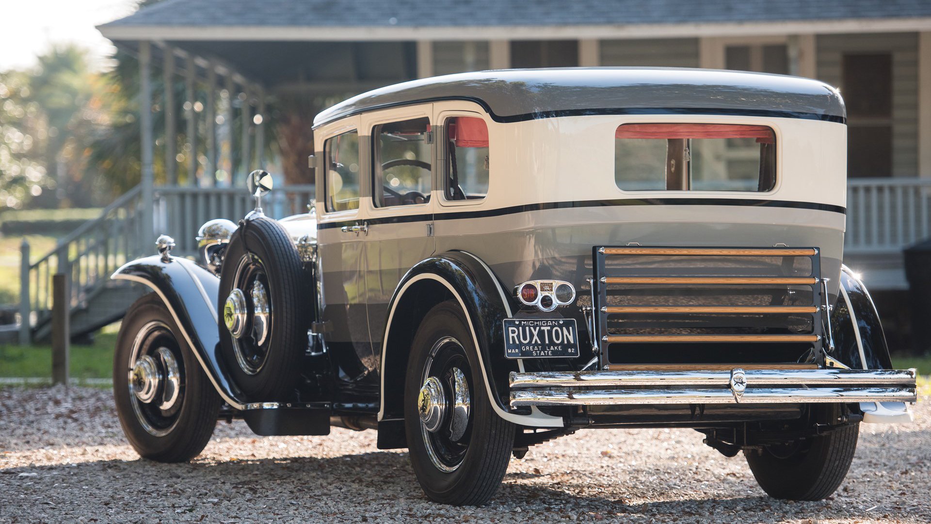 爱游戏综合娱乐-西亚卡姆关键篮板保障猛龙胜局，西亚卡姆集锦